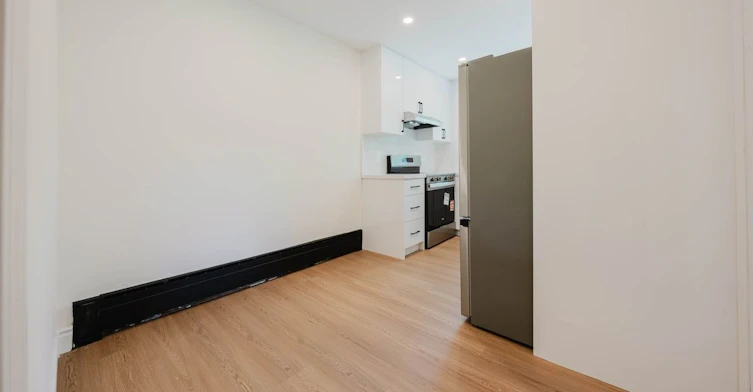3-299 Quebec Avenue, Toronto, ON, M6P 2V2 - 13