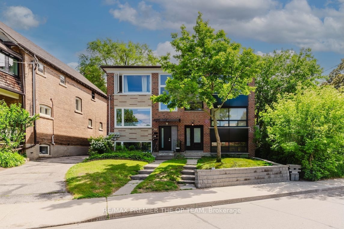 3-299 Quebec Avenue, Toronto, ON, M6P 2V2 - 3