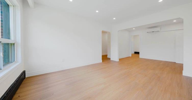 3-299 Quebec Avenue, Toronto, ON, M6P 2V2 - 8