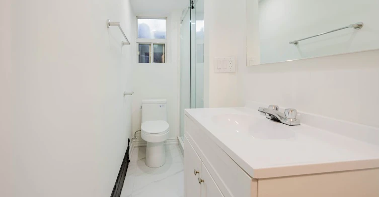 1-299 Quebec Avenue, Toronto, ON, M6P 2V2 - 13