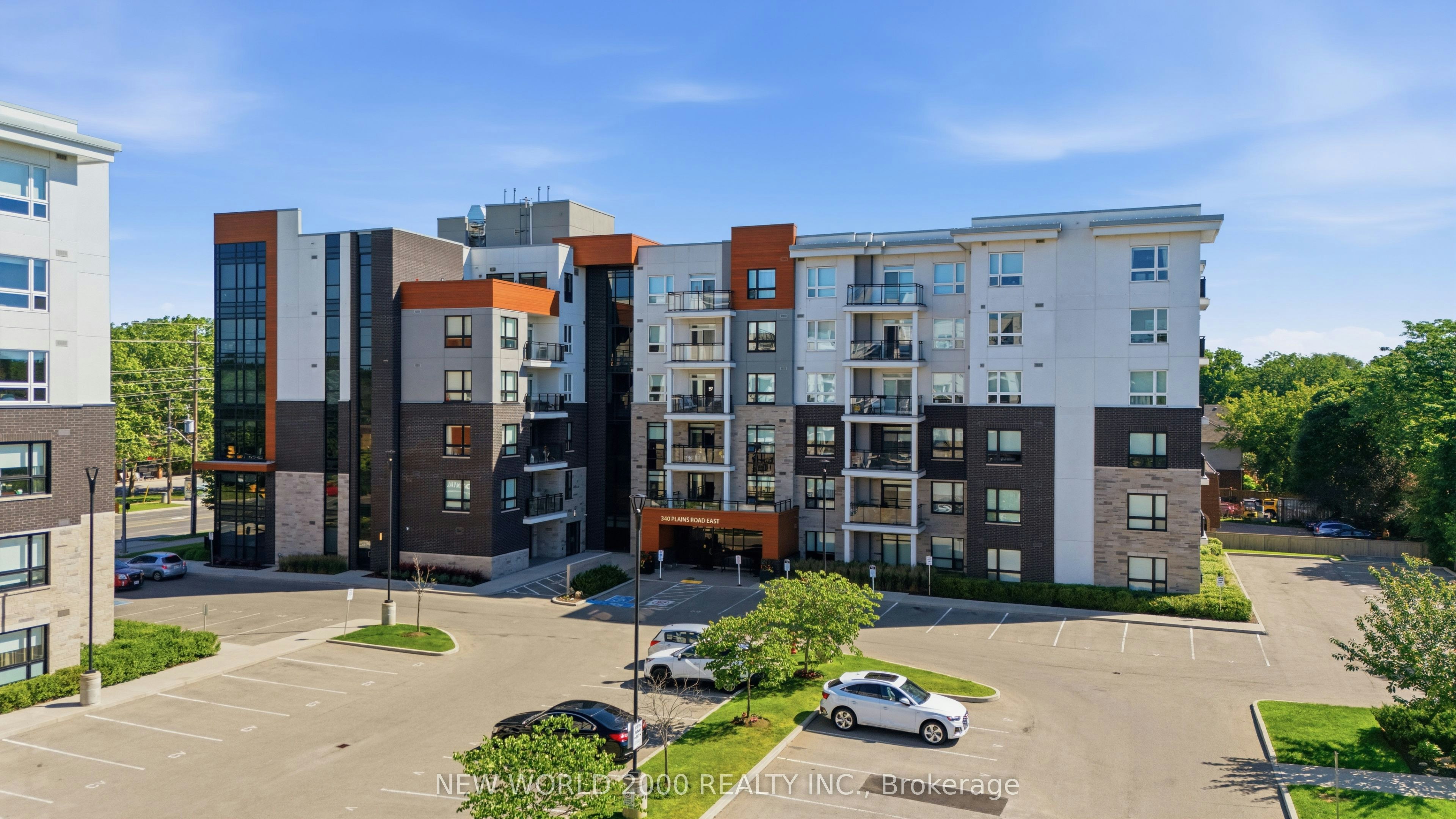 304-340 Plains Road E, Burlington, ON, L7T 0C2