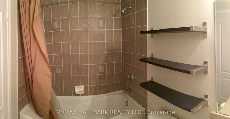 318-320 City Centre Drive, Mississauga, ON, L5B 4P8 - 6