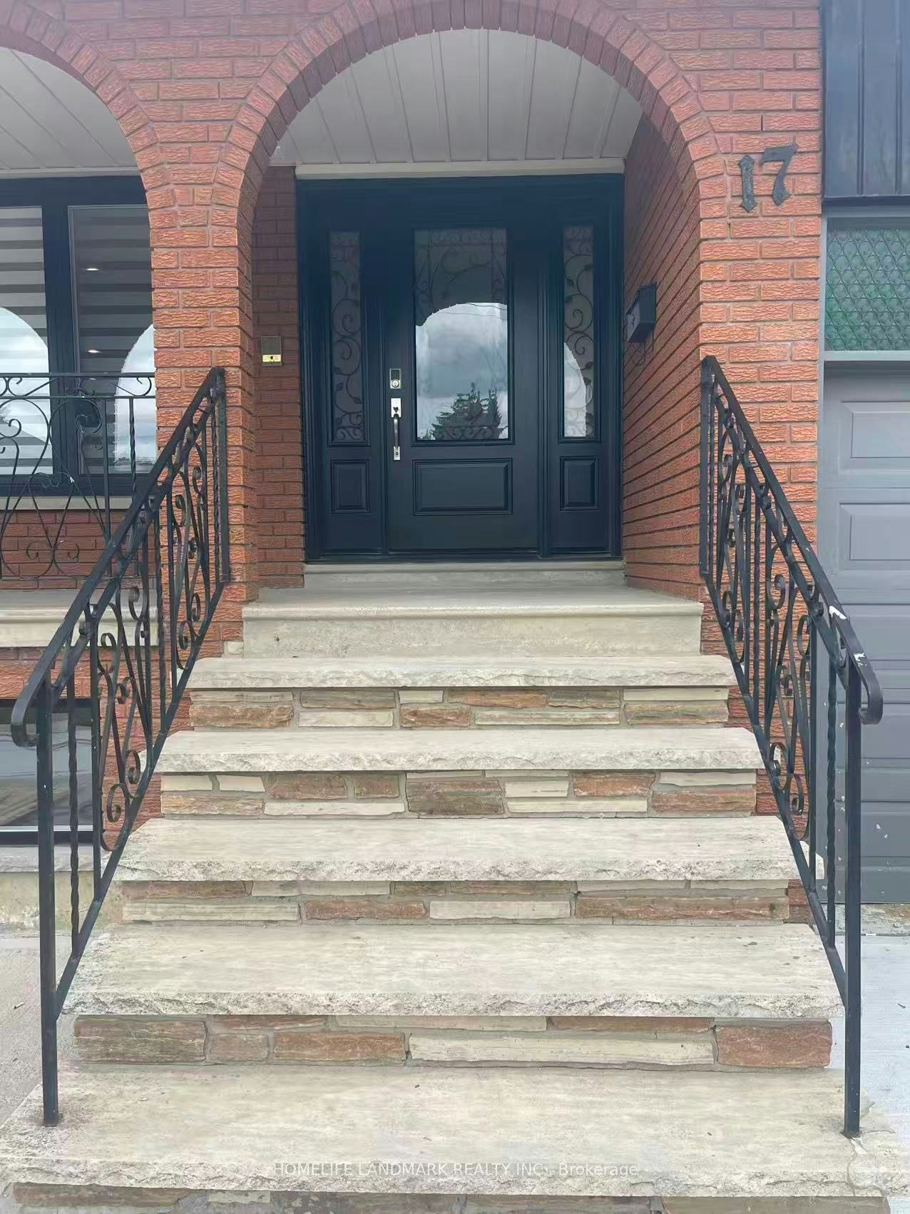 Unit 1-17 Rosemeade Avenue, Toronto, ON, M8Y 3A2