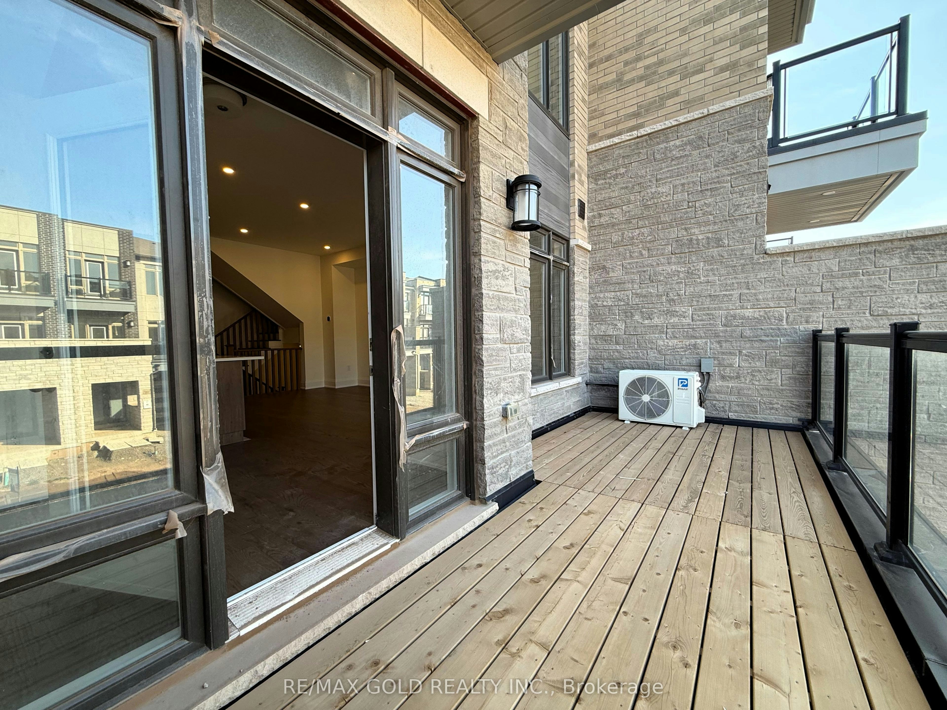 3314 Azam Way, Oakville, ON, L6M 5S6 - 9