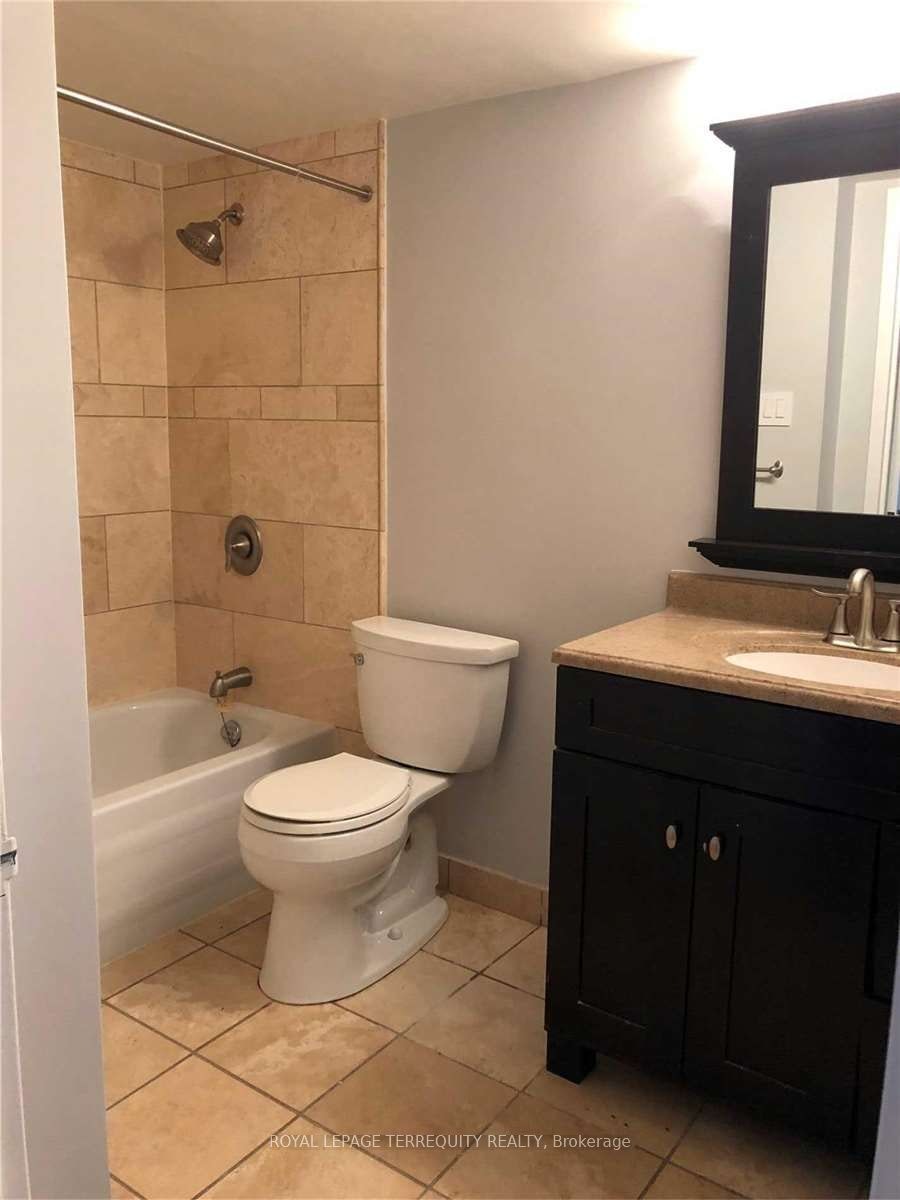 PH06-2091 Hurontario Street, Mississauga, ON, L5A 4E6 - 12