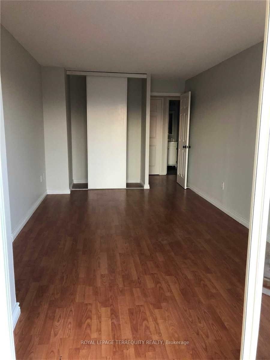 PH06-2091 Hurontario Street, Mississauga, ON, L5A 4E6 - 10