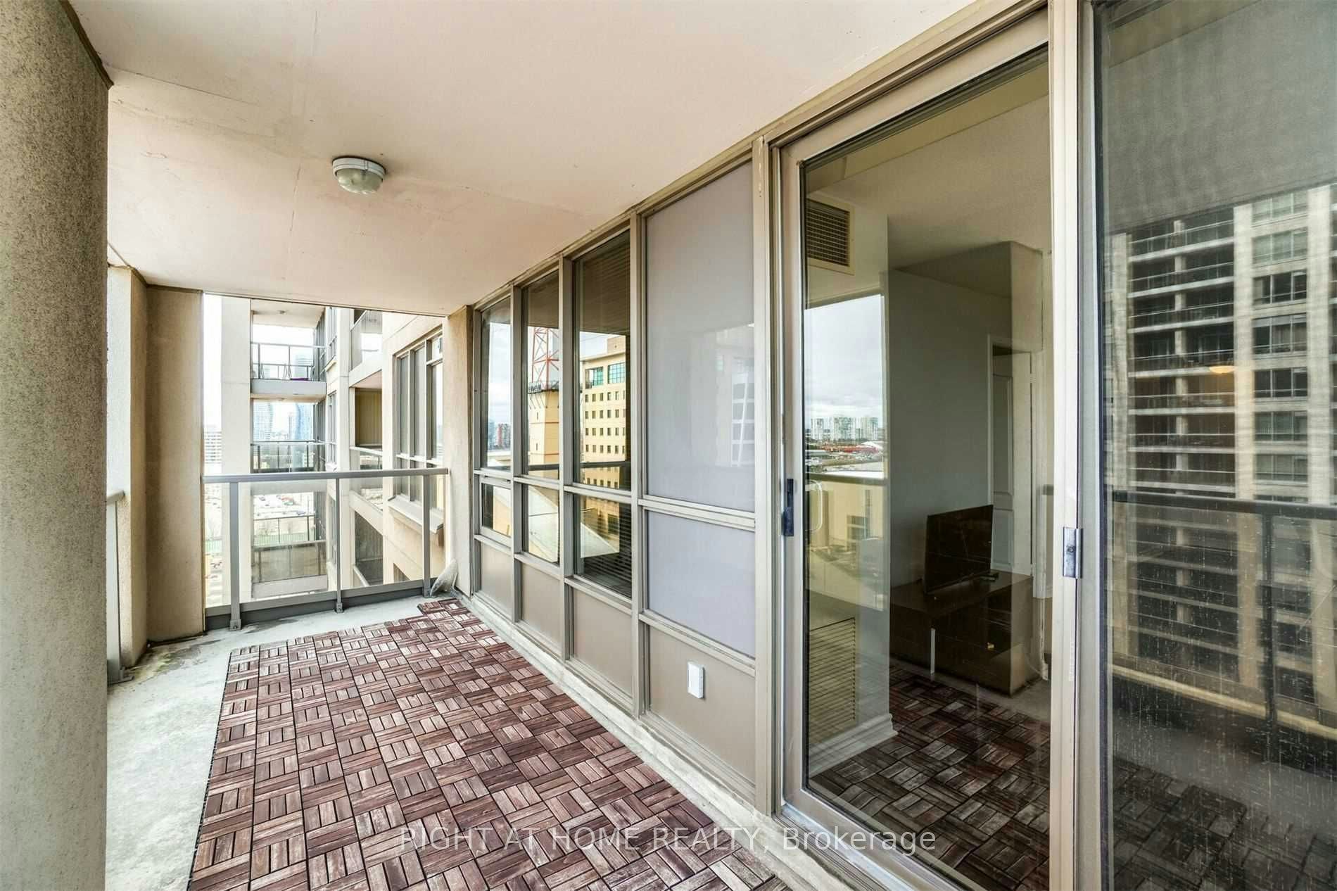 1505-4080 Living Arts Drive, Mississauga, ON, L5B 4N3 - 29