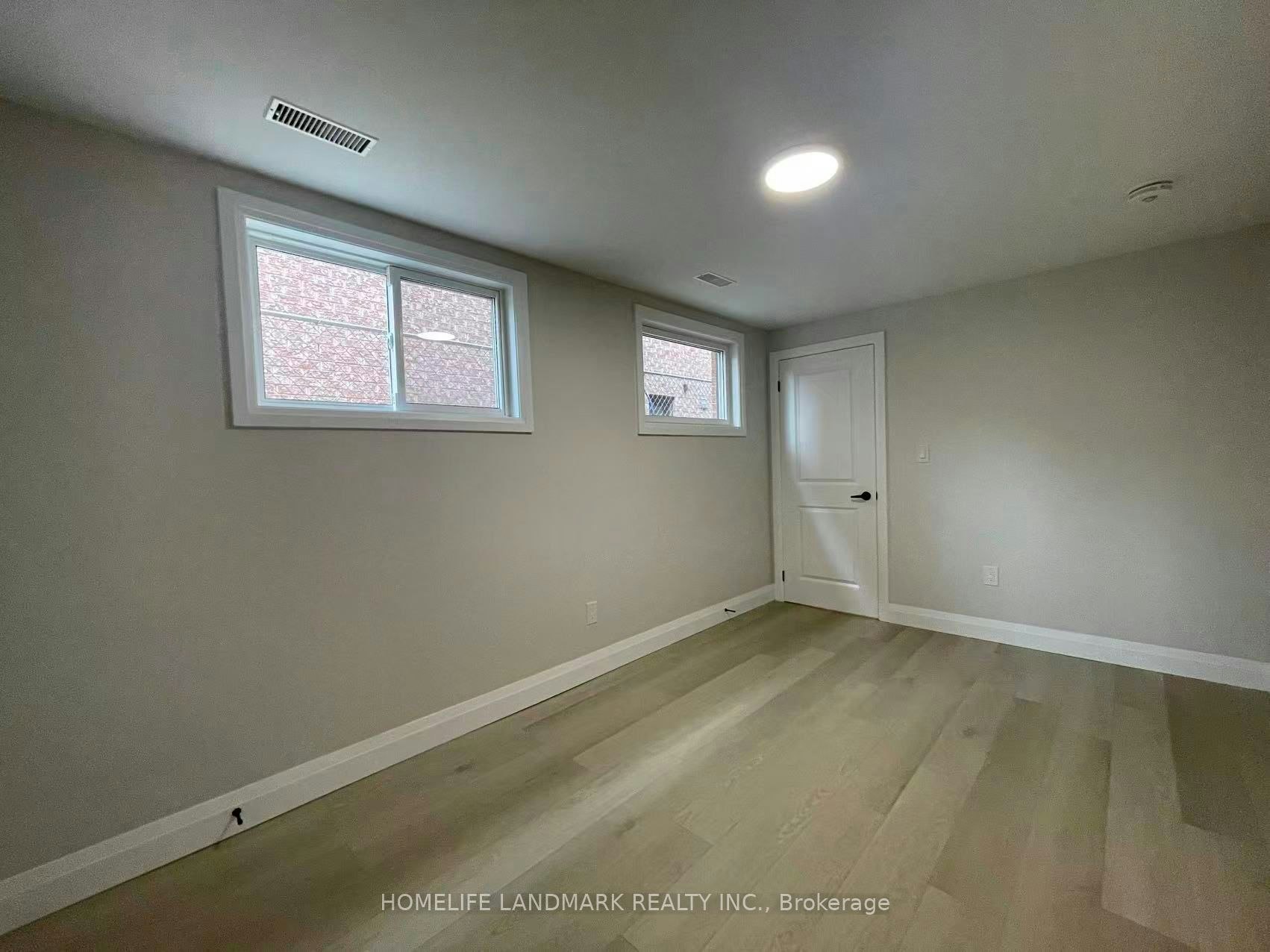 Unit 3-17 Rosemeade Avenue, Toronto, ON, M8Y 3A2 - 10