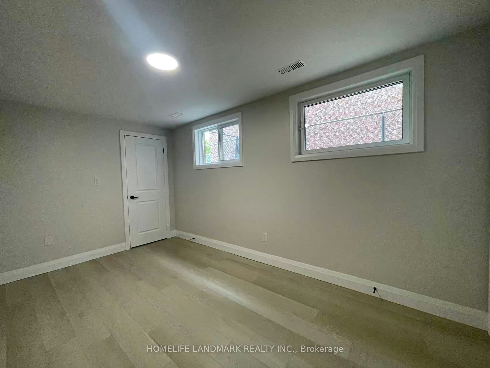 Unit 3-17 Rosemeade Avenue, Toronto, ON, M8Y 3A2 - 11