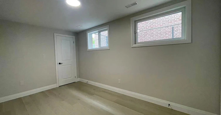 Unit 3-17 Rosemeade Avenue, Toronto, ON, M8Y 3A2 - 11