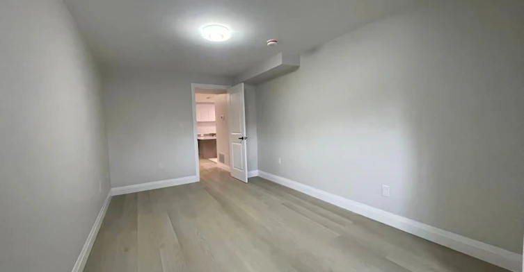 Unit 3-17 Rosemeade Avenue, Toronto, ON, M8Y 3A2 - 13