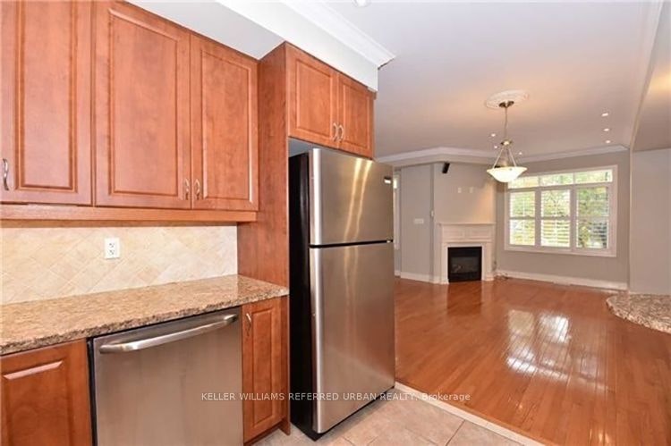 967 Kipling Avenue, Toronto, ON, M9B 3L3 - 2