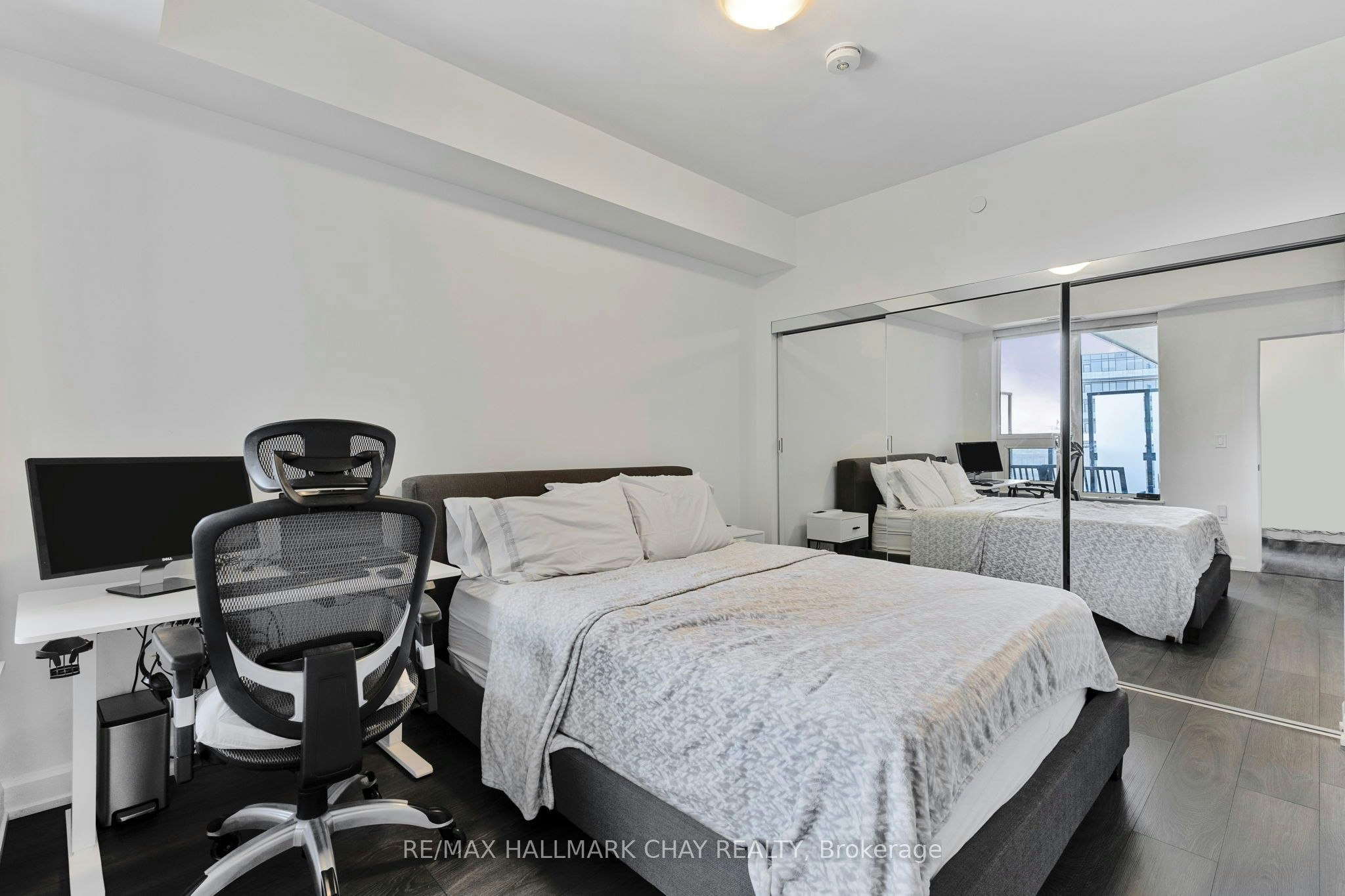 901-3200 William Coltson Avenue, Oakville, ON, L6H 7W6 - 9