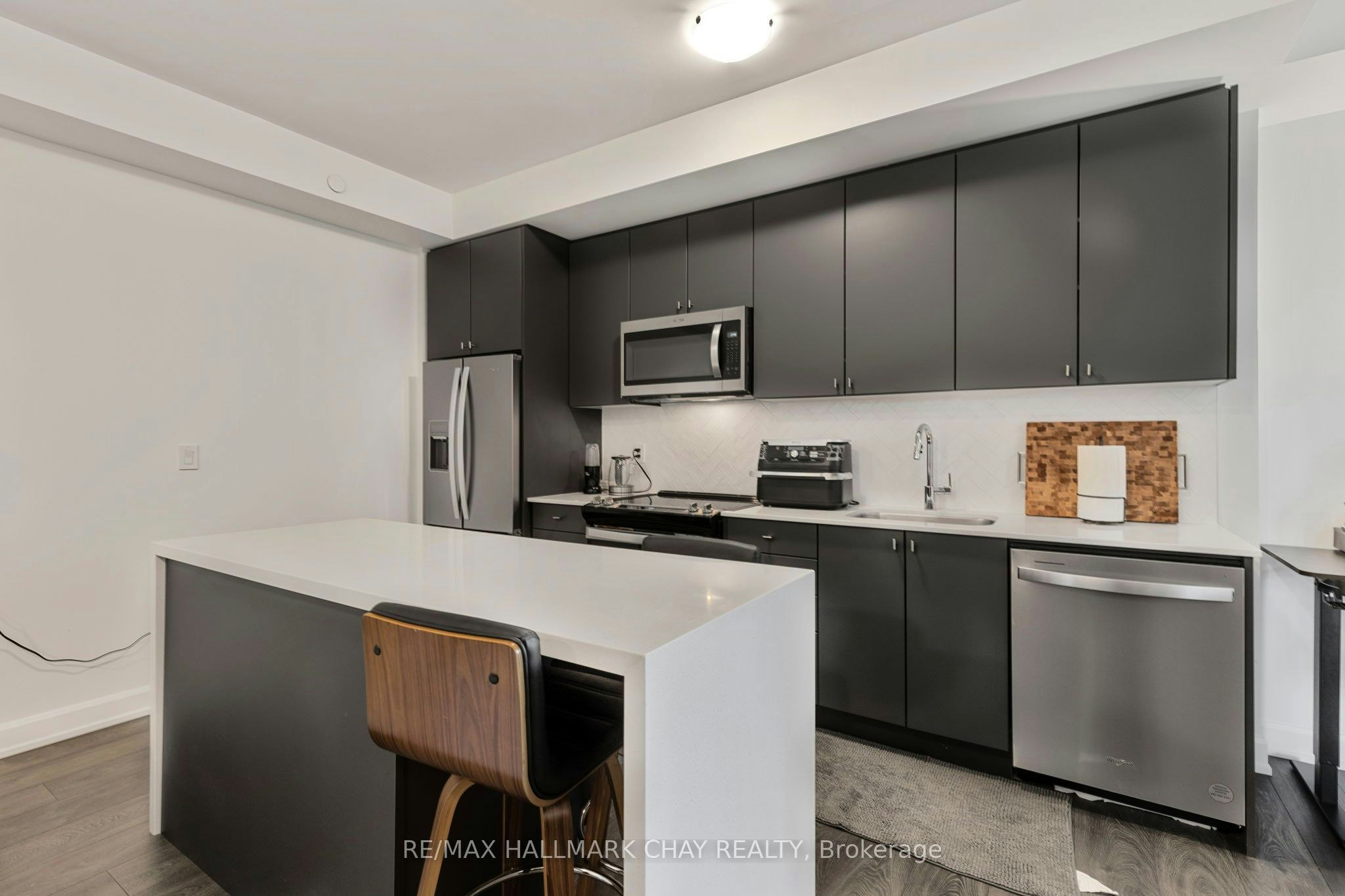 901-3200 William Coltson Avenue, Oakville, ON, L6H 7W6 - 4