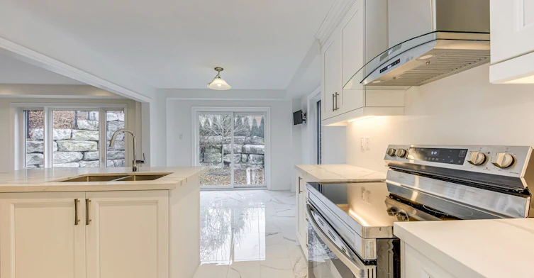 2581 Islington Avenue, Toronto, ON, M9V 4A2 - 20