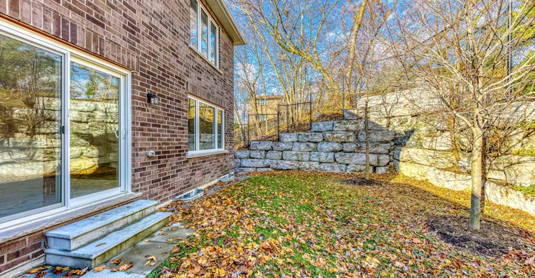 2581 Islington Avenue, Toronto, ON, M9V 4A2 - 45