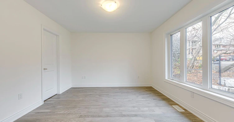 2581 Islington Avenue, Toronto, ON, M9V 4A2 - 28