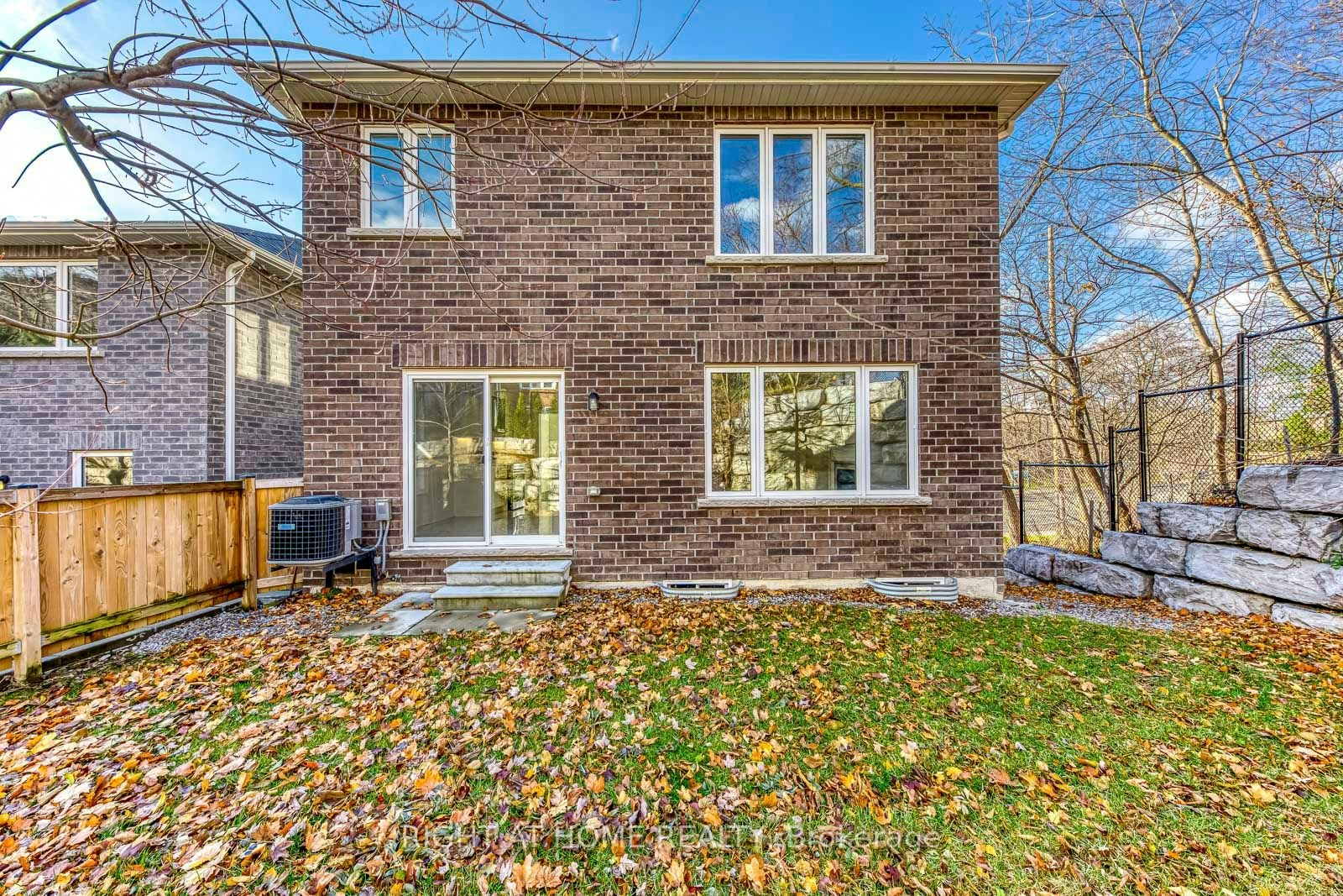 2581 Islington Avenue, Toronto, ON, M9V 4A2 - 44
