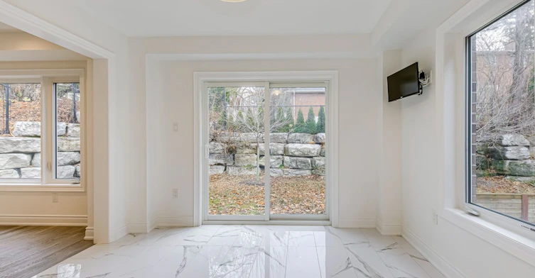 2581 Islington Avenue, Toronto, ON, M9V 4A2 - 16