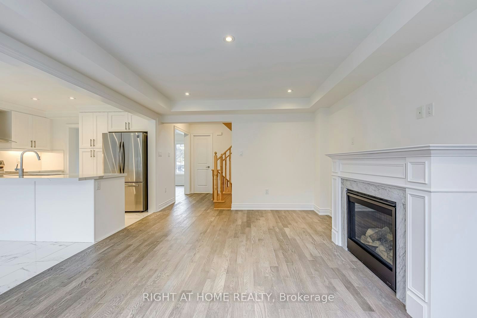2581 Islington Avenue, Toronto, ON, M9V 4A2 - 14