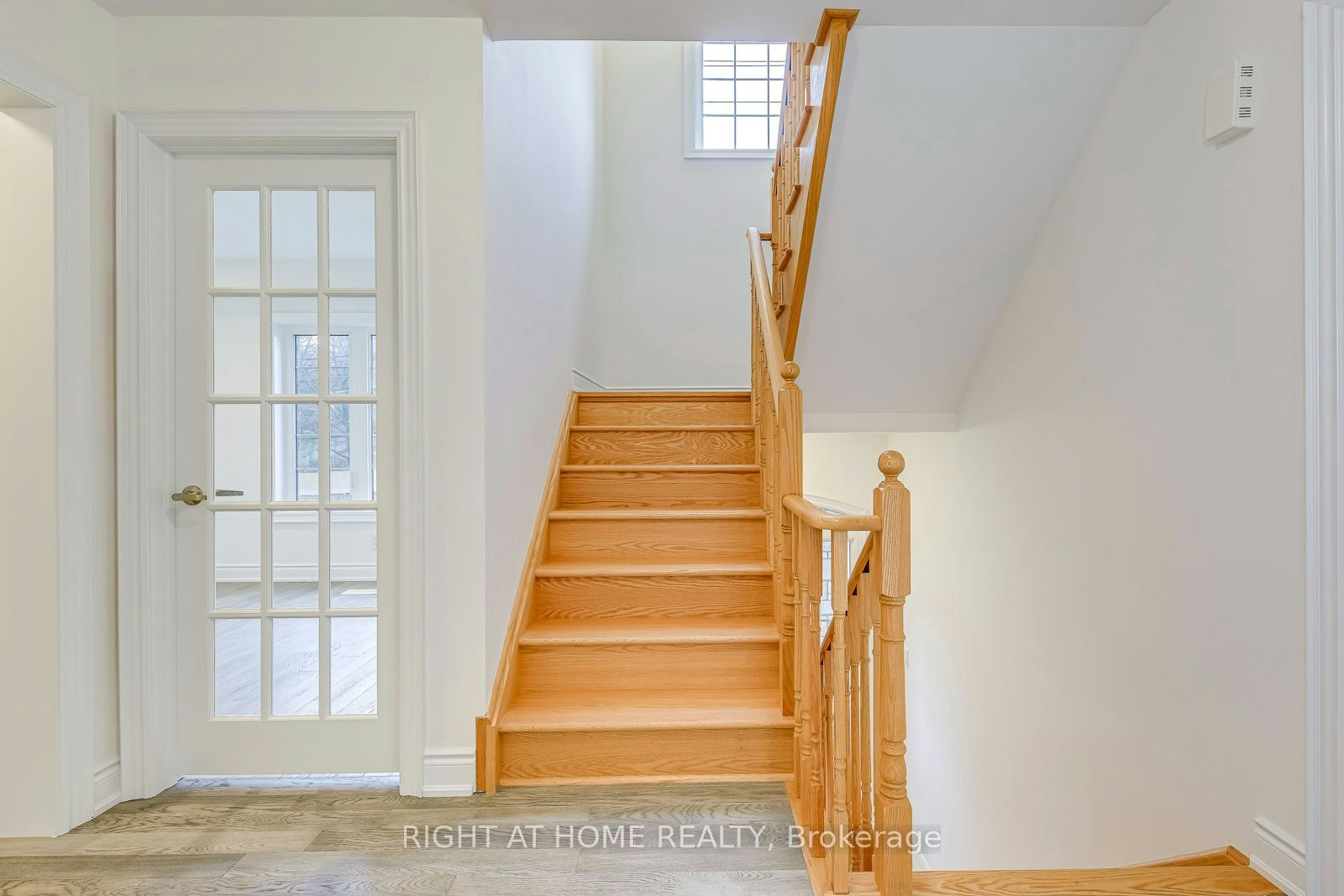 2579 Islington Avenue, Toronto, ON, M9V 4A2 - 22