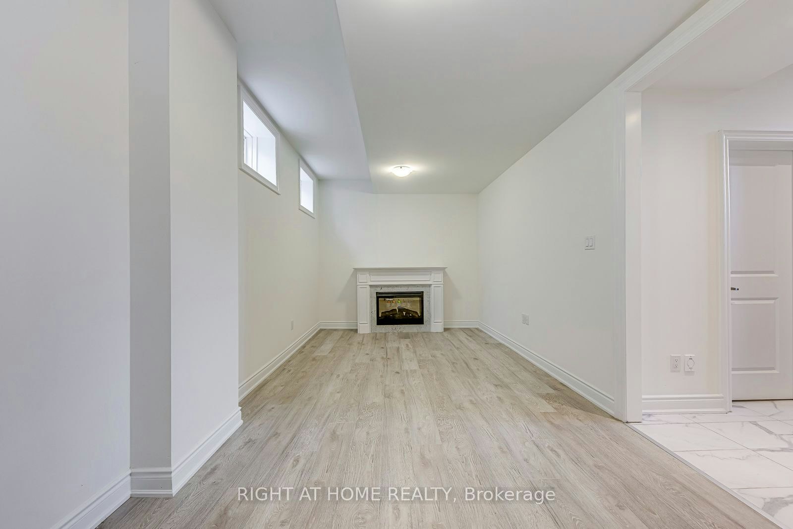 2579 Islington Avenue, Toronto, ON, M9V 4A2 - 37