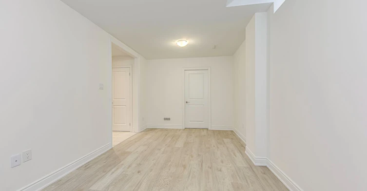 2577 Islington Avenue, Toronto, ON, M9V 4A2 - 39