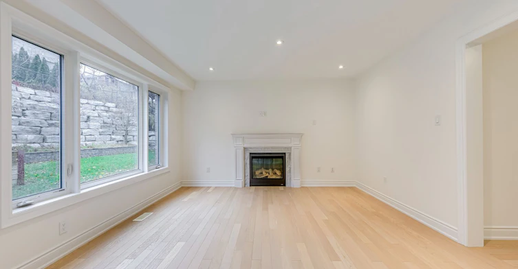 2577 Islington Avenue, Toronto, ON, M9V 4A2 - 7