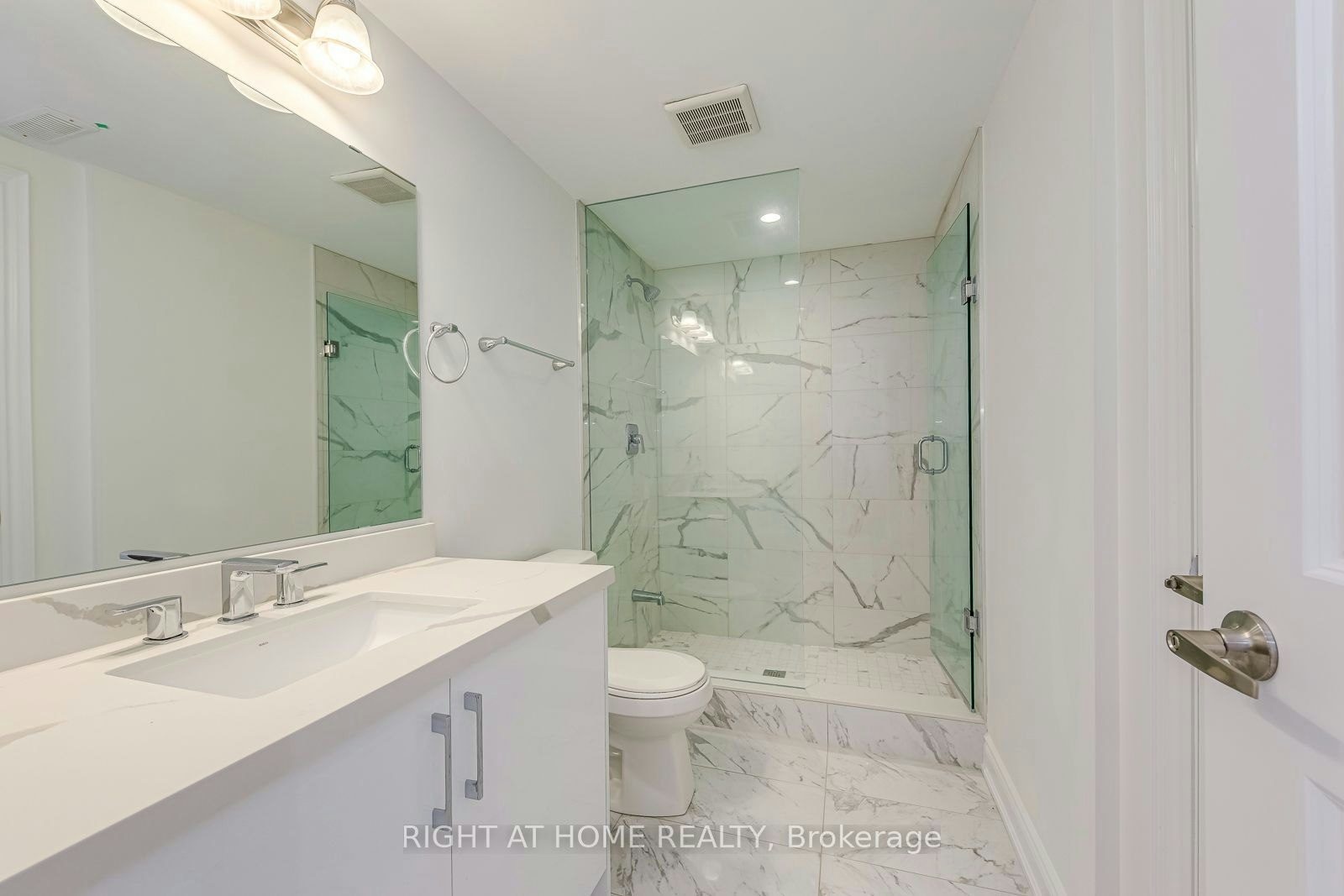 2577 Islington Avenue, Toronto, ON, M9V 4A2 - 42