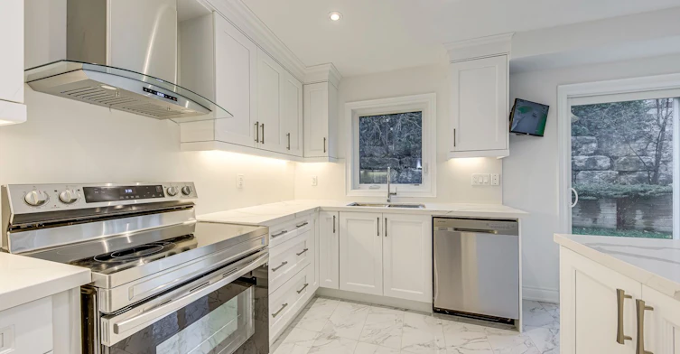2577 Islington Avenue, Toronto, ON, M9V 4A2 - 15