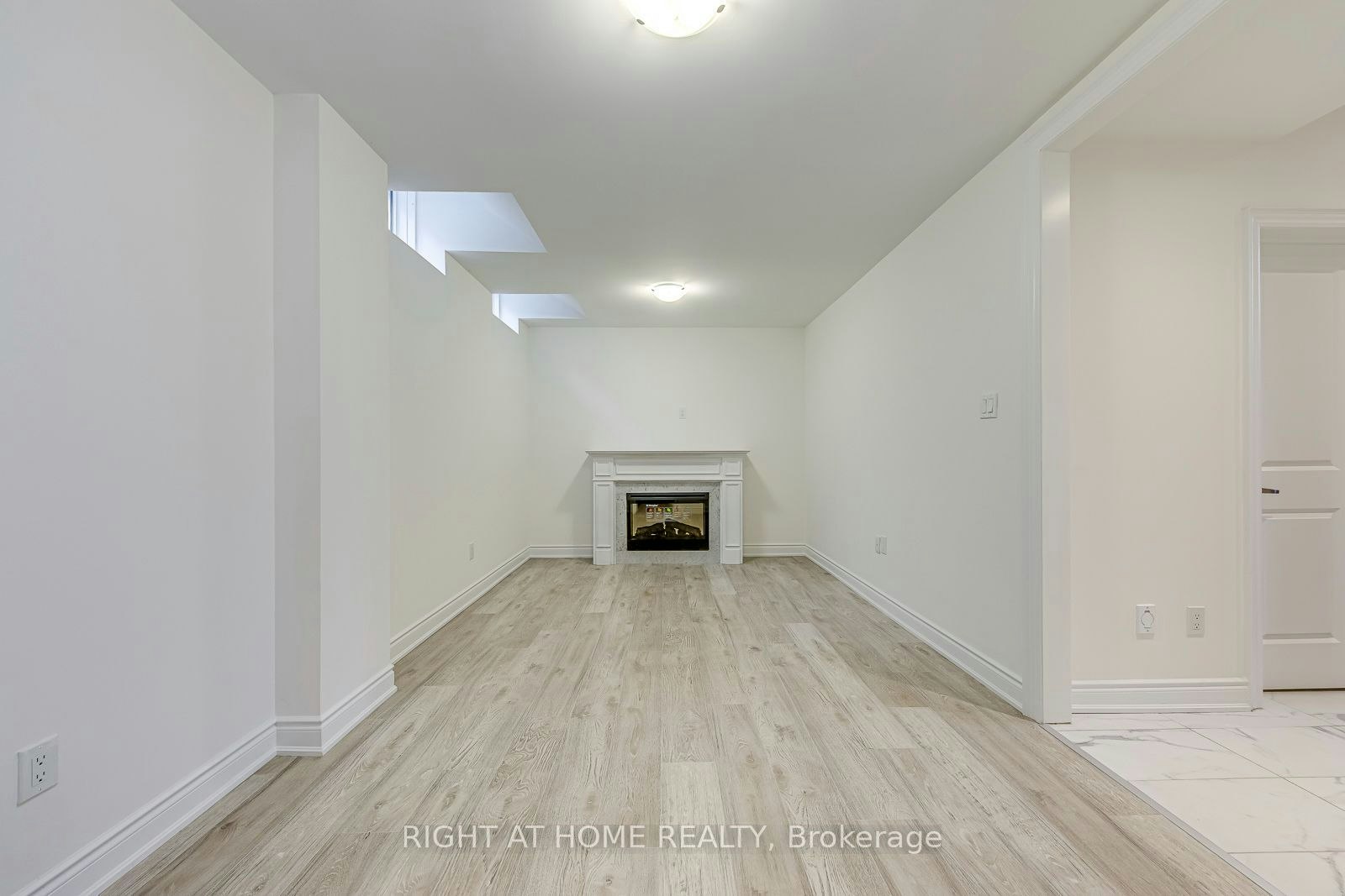 2577 Islington Avenue, Toronto, ON, M9V 4A2 - 37