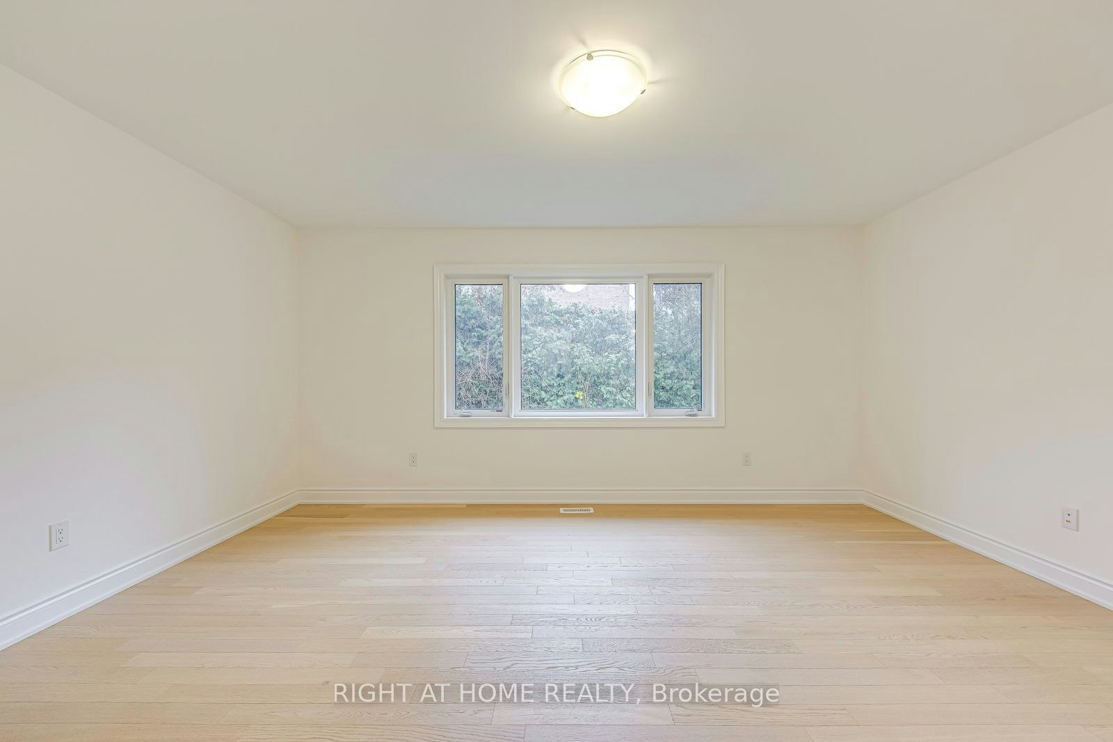 2577 Islington Avenue, Toronto, ON, M9V 4A2 - 24
