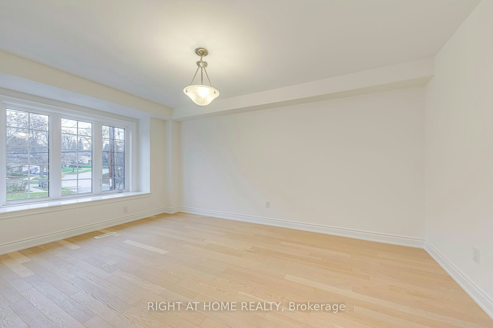 2577 Islington Avenue, Toronto, ON, M9V 4A2 - 17