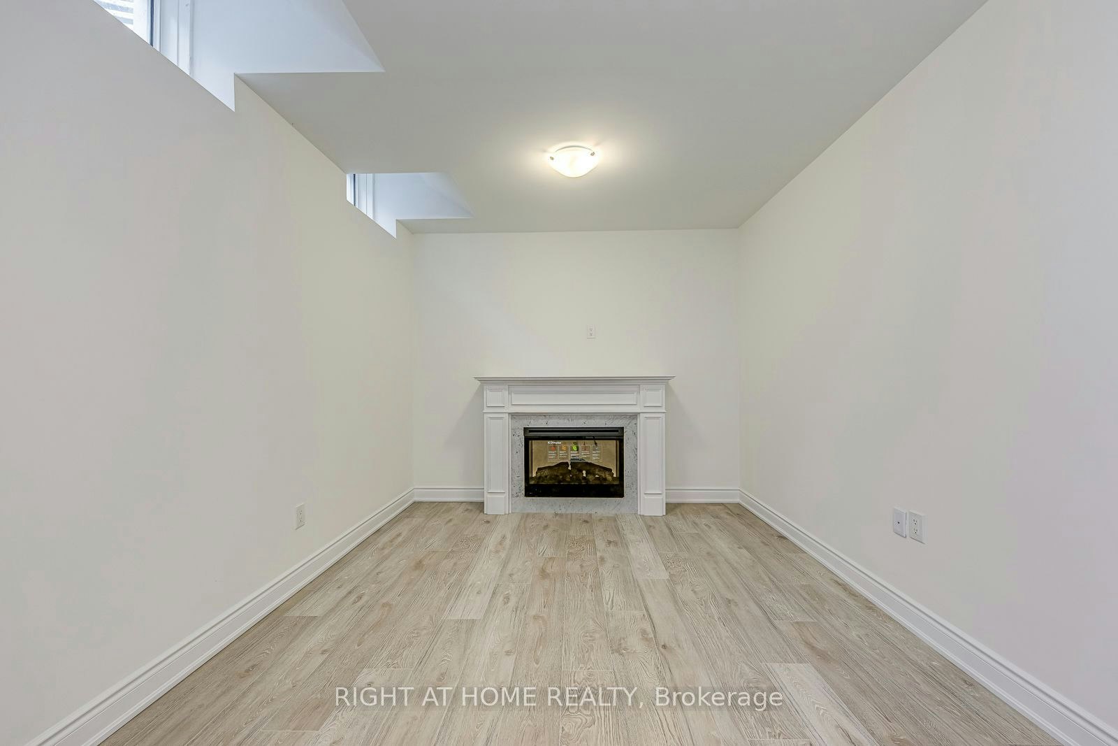 2577 Islington Avenue, Toronto, ON, M9V 4A2 - 38
