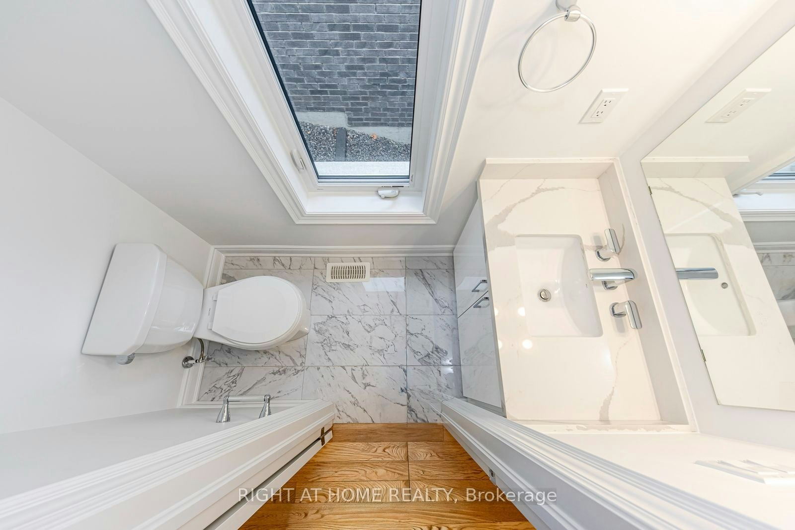 2577 Islington Avenue, Toronto, ON, M9V 4A2 - 21