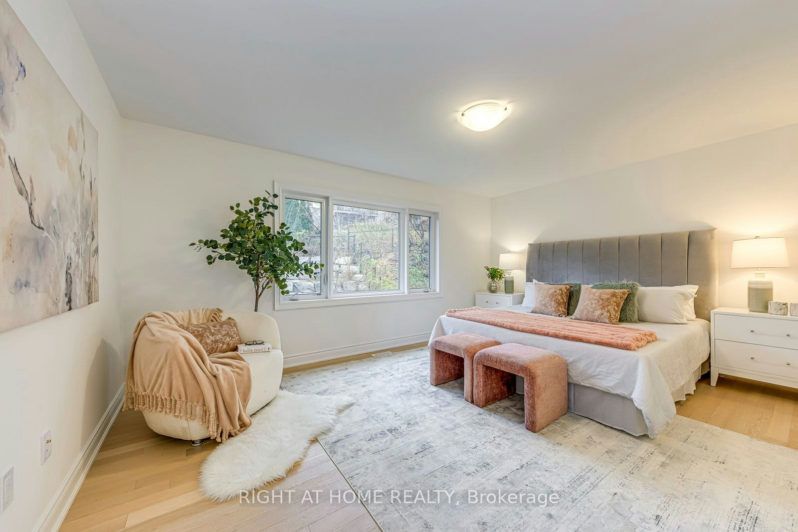 2575 Islington Avenue, Toronto, ON, M9V 4A2 - 25
