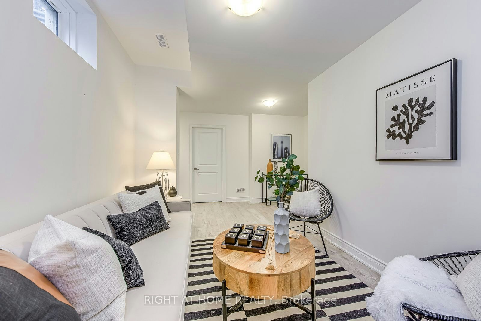 2575 Islington Avenue, Toronto, ON, M9V 4A2 - 41