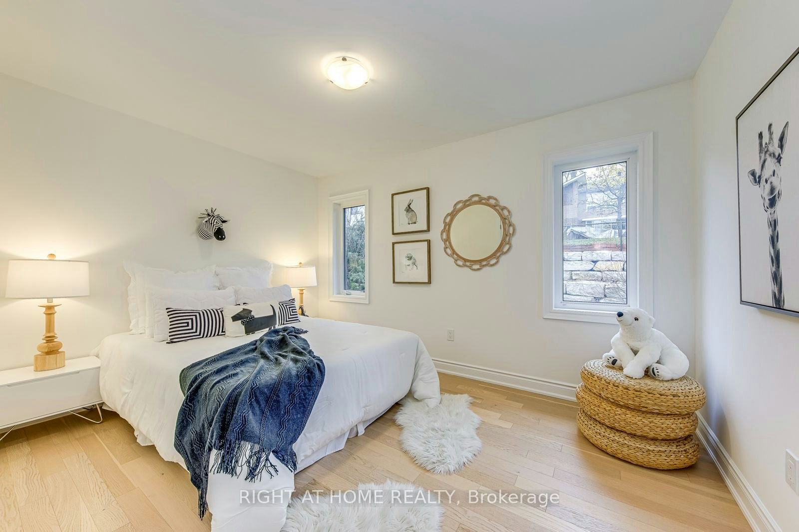 2575 Islington Avenue, Toronto, ON, M9V 4A2 - 32