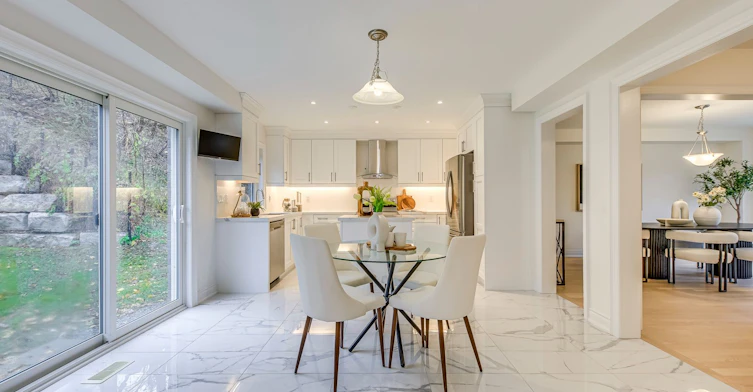 2575 Islington Avenue, Toronto, ON, M9V 4A2 - 10