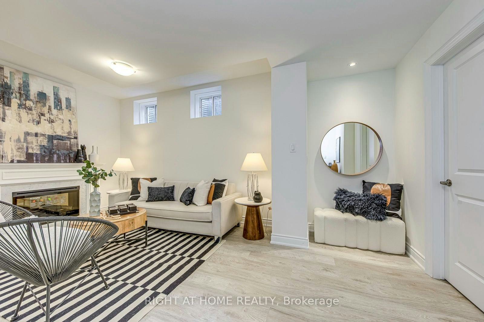 2575 Islington Avenue, Toronto, ON, M9V 4A2 - 39