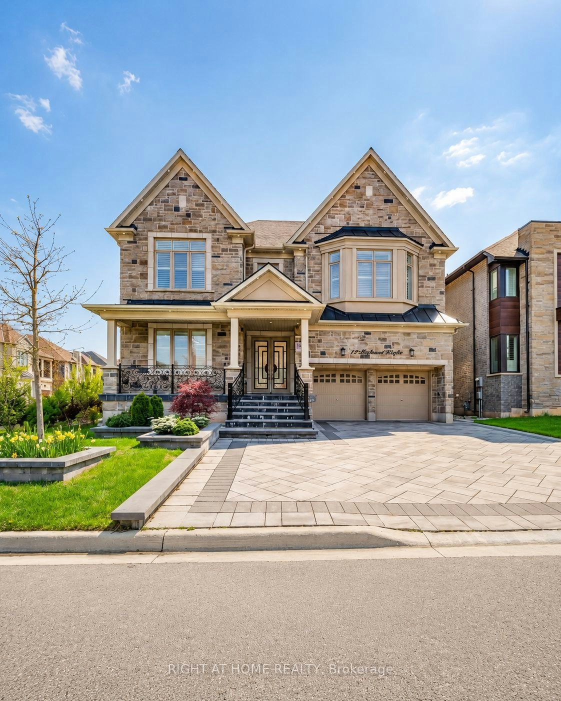 12 Hackwood Heights, Brampton, ON, L6X 5R2