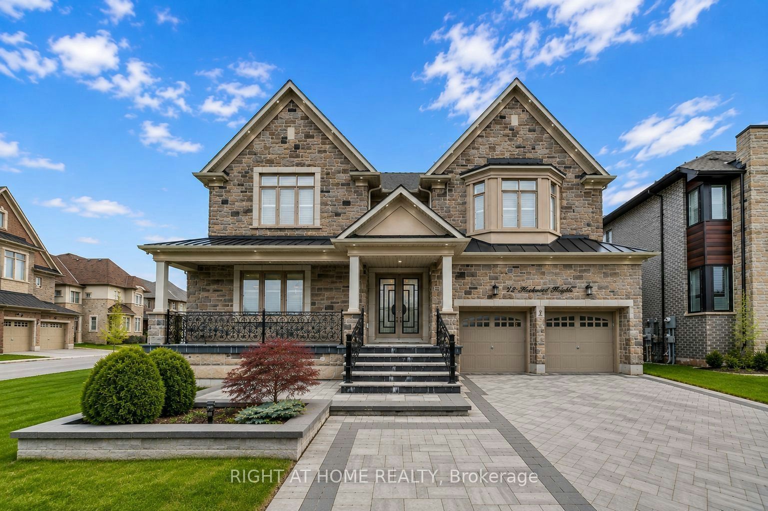 12 Hackwood Heights, Brampton, ON, L6X 5R2