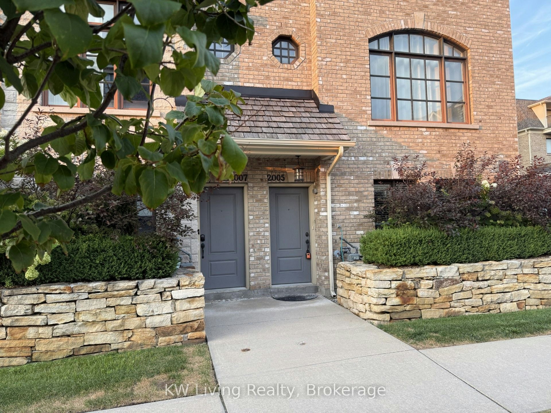 Lot 13-2005 Queensborough Gate, Mississauga, ON, L5M 0Y1