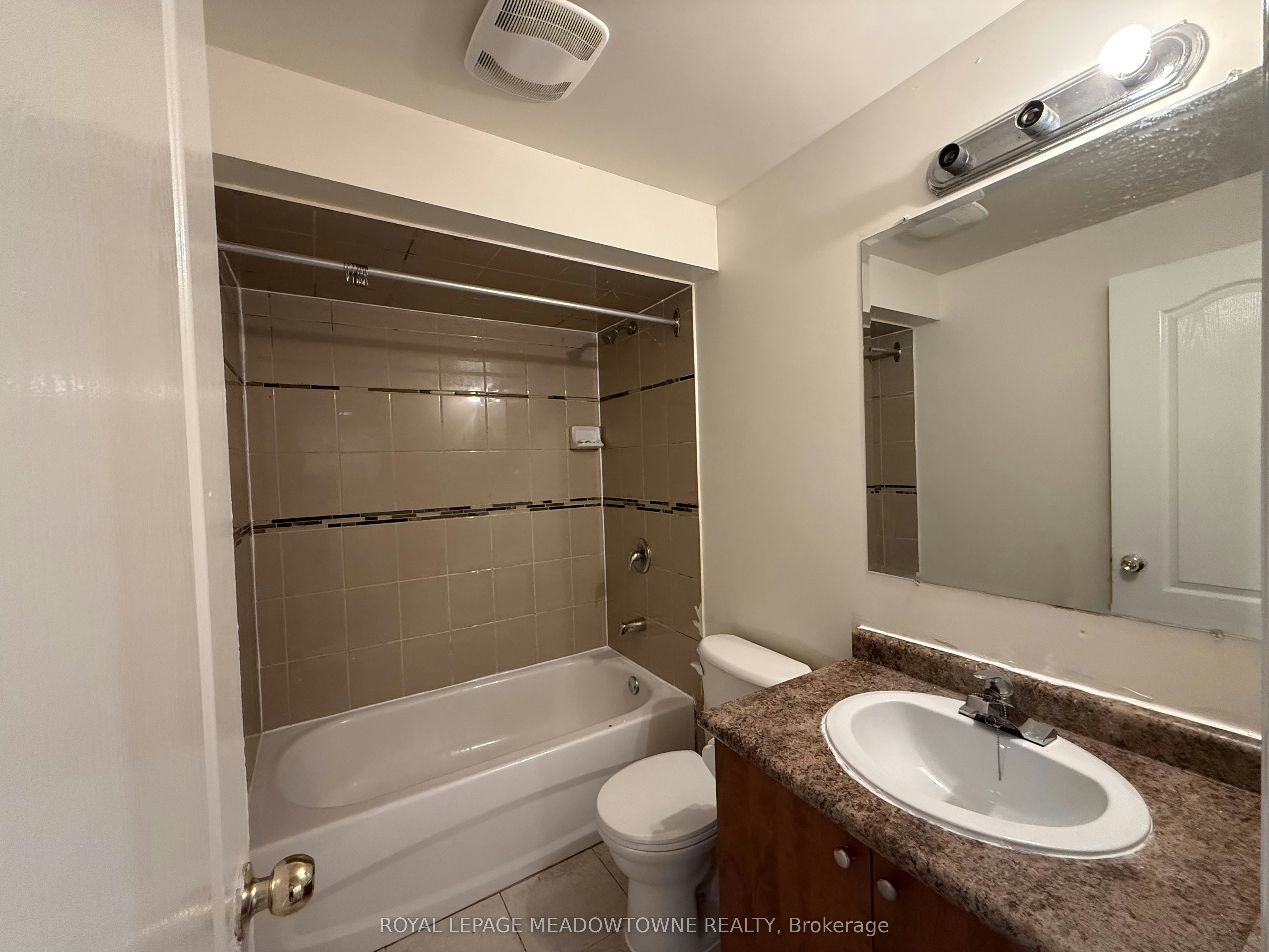 45 Bleasdale (Lower) Avenue, Brampton, ON, L7A 0P6 - 11