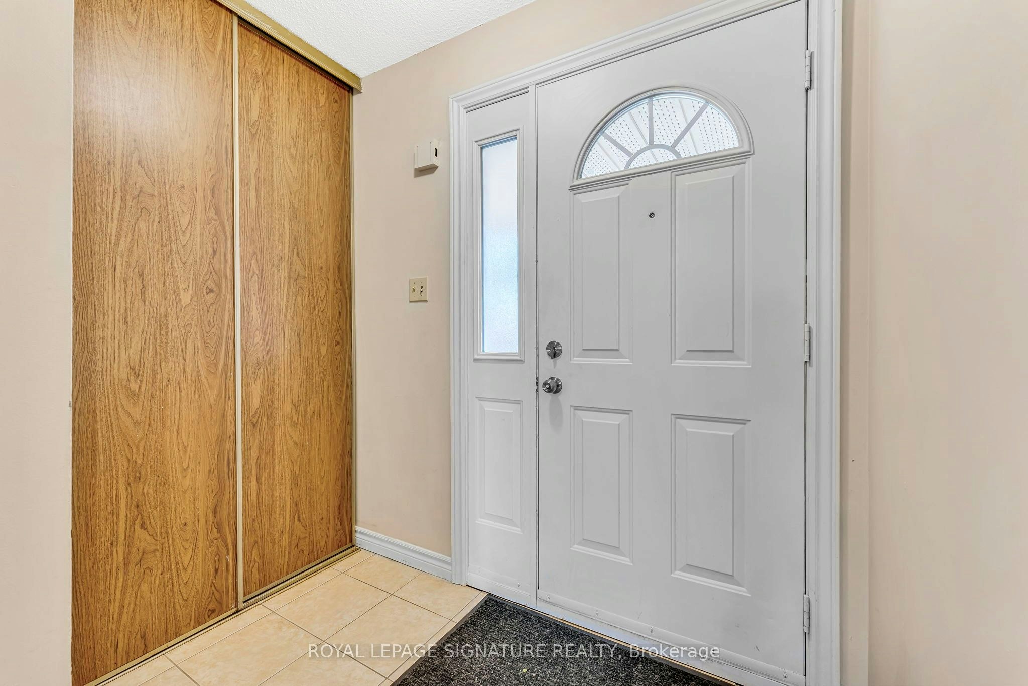 33-2079 The Collegeway Road, Mississauga, ON, L5L 3M1 - 2