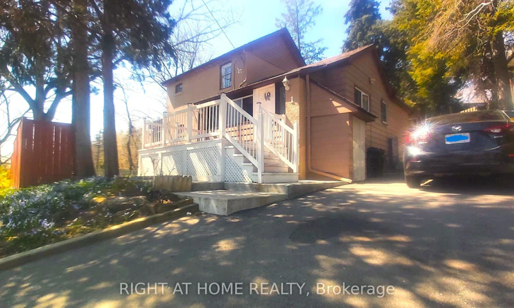 1 Edgebrook Drive
