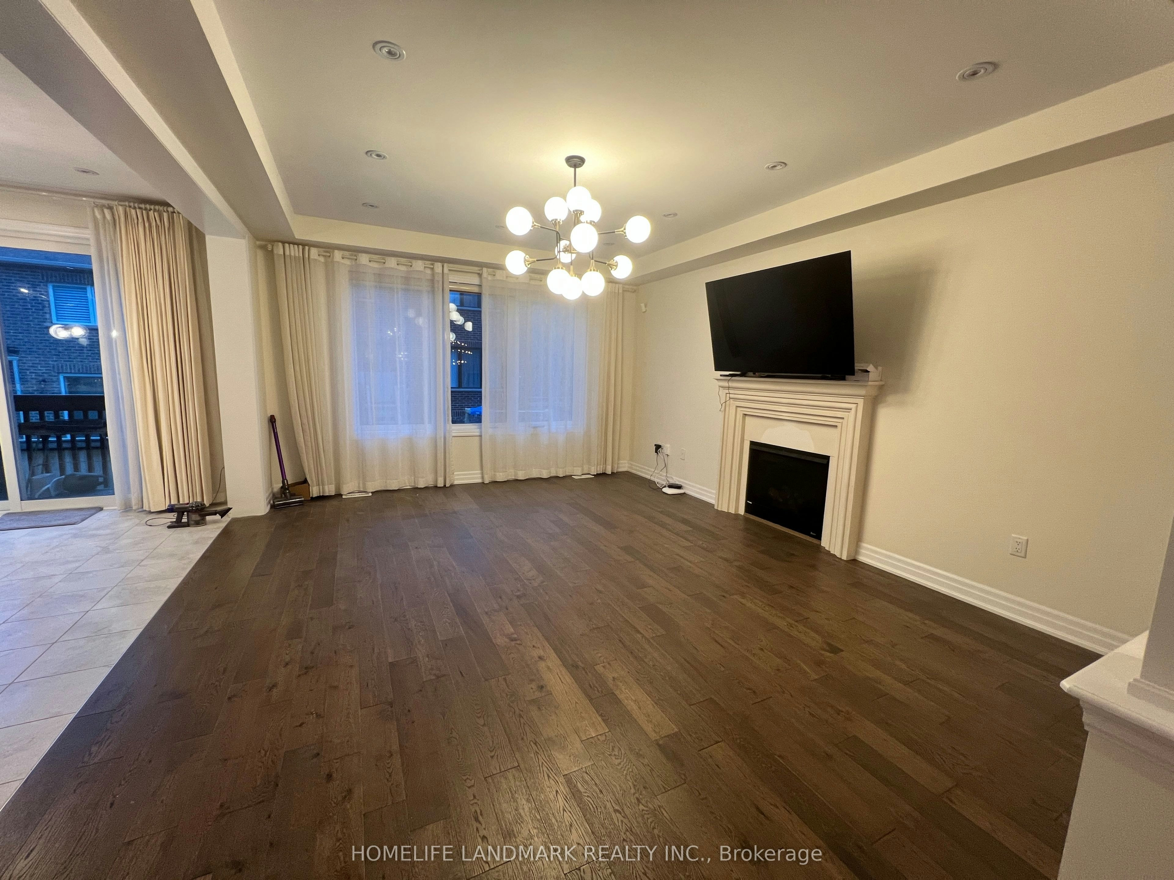 102 Fowley Drive, Oakville, ON, L6H 0V3 - 4