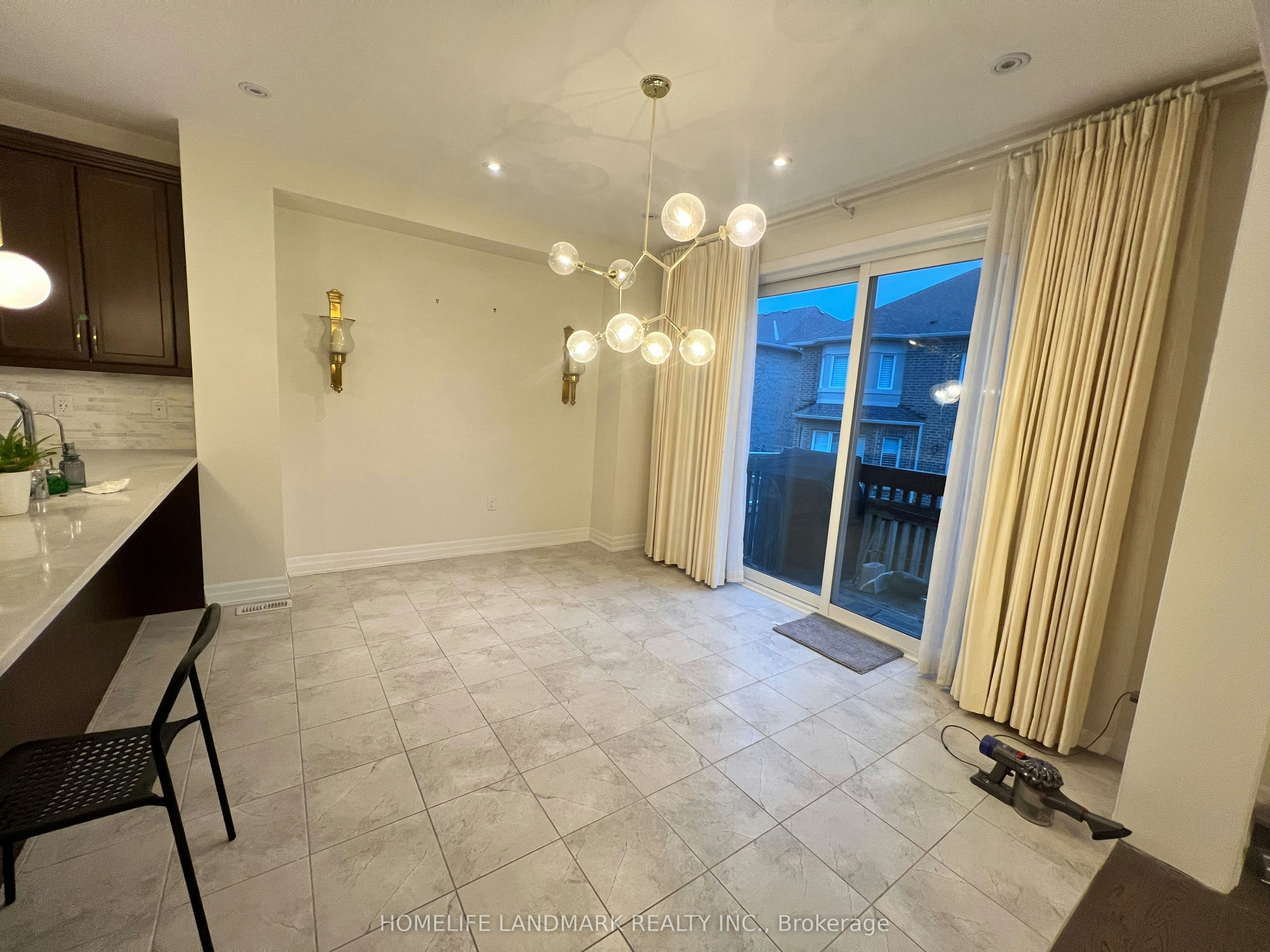 102 Fowley Drive, Oakville, ON, L6H 0V3 - 5