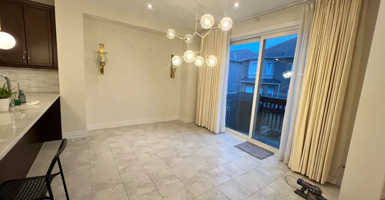 102 Fowley Drive, Oakville, ON, L6H 0V3 - 5