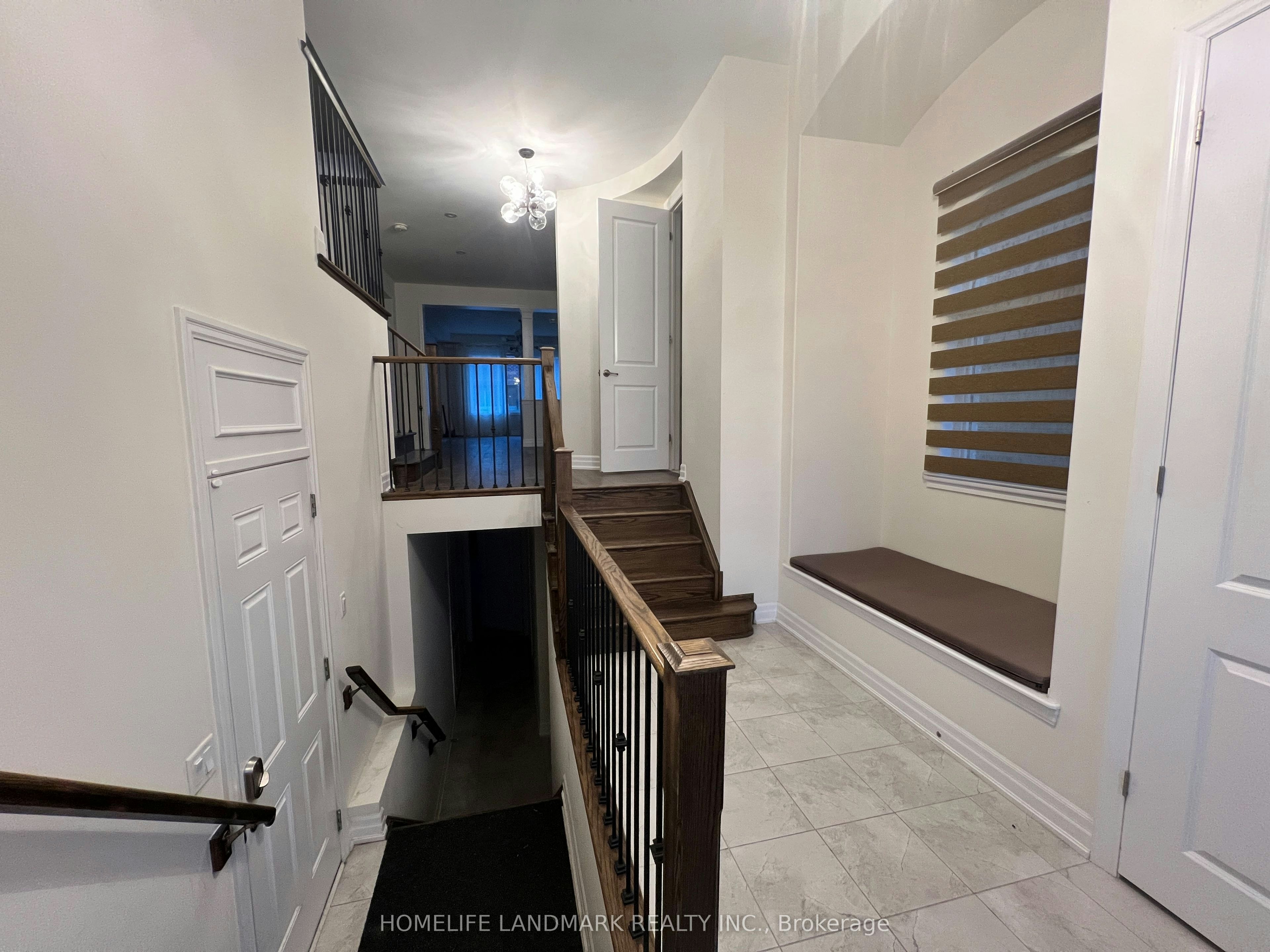 102 Fowley Drive, Oakville, ON, L6H 0V3 - 2
